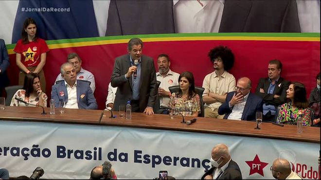 PT confirma a candidatura de Fernando Haddad ao governo de São Paulo