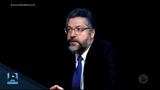 No JR Entrevista , Ernesto Araújo reitera fala de Bolsonaro sobre 'Cristofobia'