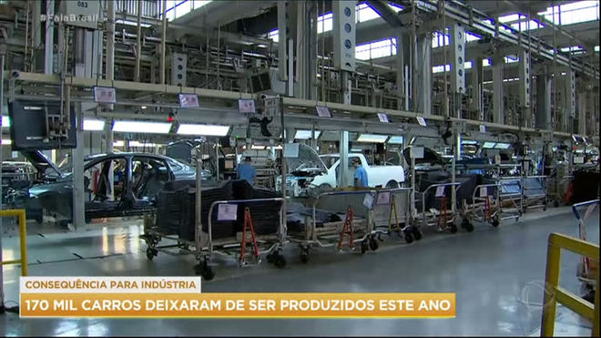Falta de peças afeta a indústria automotiva no Brasil