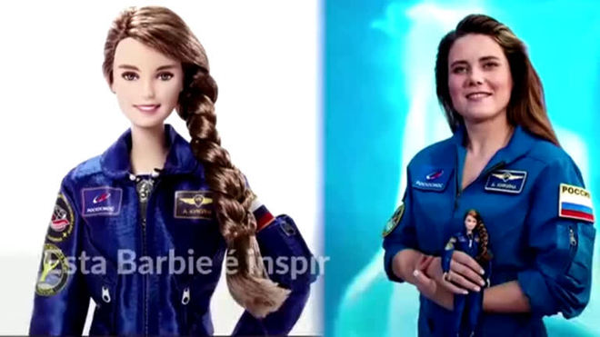 Única cosmonauta russa em atividade é inspiração para boneca