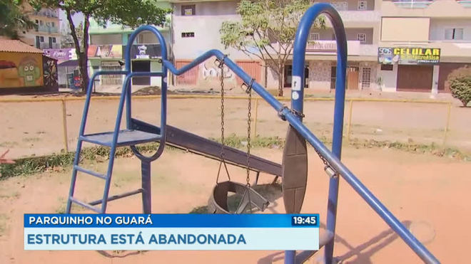 Moradores reclamam do abandono de parquinho no Guará II