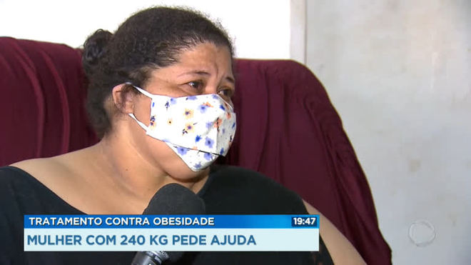 Mulher de 240 quilos pede ajuda em Santa Maria: 'Me sinto presa dentro de casa'
