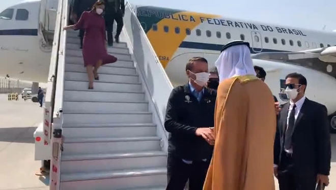 Bolsonaro chega a Dubai para viagem oficial pelo Golfo Pérsico