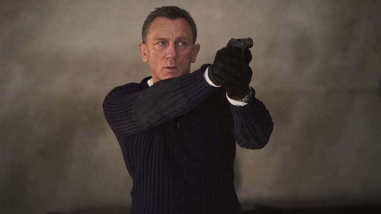 007 – Sem Tempo para Morrer – outubro de 2021O mais novo filme do espião James Bond deu o que falar por colecionar elogios da crítica, por agradar ao público — arrecadando US$ 764 milhões, ou R$ 4,2 bilhões — e também por ser a última vez em que veremos Daniel Craig no papel. A produção passou por um longo período de adiamento. Originalmente programada para o final de 2019, só estreou em outubro de 2021