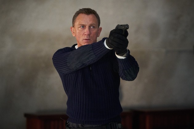 A despedida de Daniel Craig do personagem James Bond estava prevista para março de 2020. 007: Sem Tempo Para Morrer chegou a ser remarcado três vezes. No entanto, por causa da covid-19, o filme foi adiado para setembro deste ano