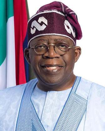 1º de março: Depois de uma disputa acirrada, o candidato Bola Tinubu foi eleito o 16º presidente da Nigéria.