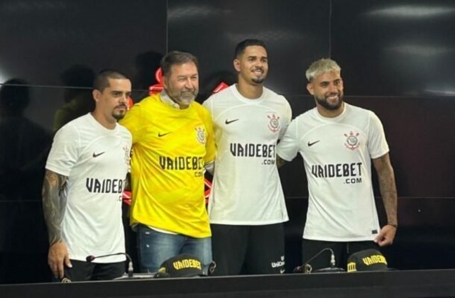 1º lugar: Corinthians - O Timão tem acordo até 2026 com a VaideBet (casa de apostas) de R$ 120 milhões por ano - Foto: Divulgação/Corinthians