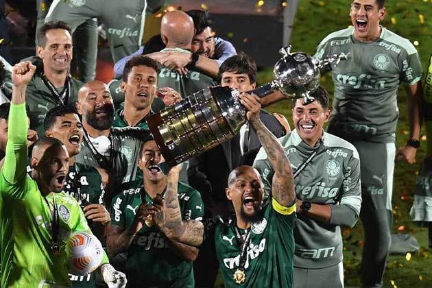 1º lugar: Palmeiras - finalista seis vezes - campeão em 1999, 2020 e 2021 (foto)/ vice em 1961, 1968 e 2000