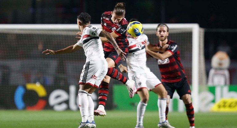 1º lugar: São Paulo 1 x 3 Flamengo - Copa do Brasil  - Morumbi - Renda bruta: R$ 6.238.678,00