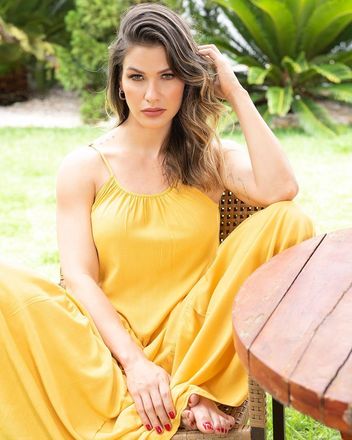 Aos poucos, Andressa retomou a rotina de trabalho, com direito a publicidades no Instagram e sess&atilde;o de fotos para grandes marcas. Ela confessou, em conversa com seguidores, que tamb&eacute;m voltou aos treinos e dietas depois de semanas 'bebendo direto'Solteiras, Andressa Suita e Jade Magalh&atilde;es ganham holofotes