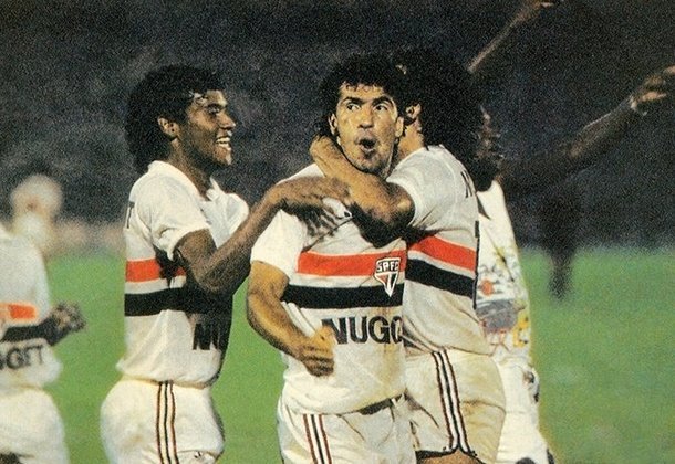 10/04/1987 - São Paul0 2 x 1 Cobreloa - Libertadores 1987 - Gols do São Paulo: Muller e Lê