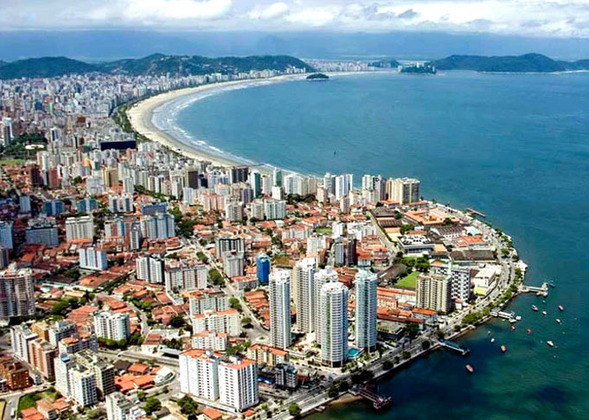 11º lugar - Santos (SP) - 7,8 mortes a cada 100 mil habitantes. Fica na Baixada Santista, no litoral paulista, a 77 km de São Paulo. Tem cerca de 434 mil habitantes.