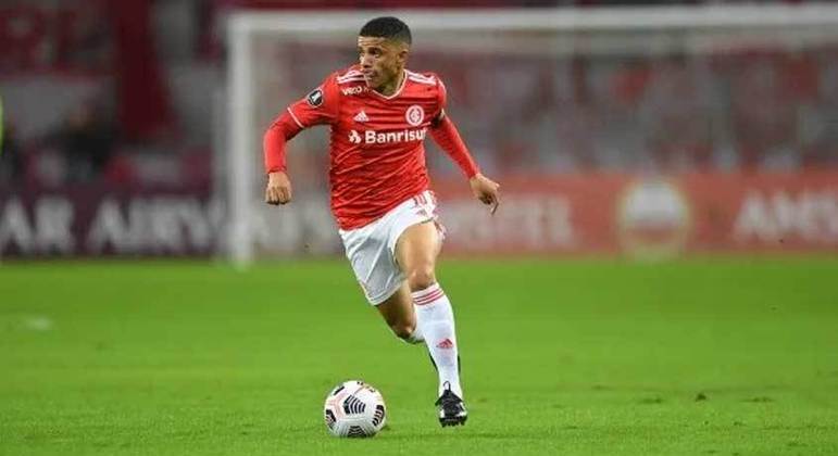 11° lugar: Taison (ponta - 33 anos - Internacional): queda de 3 milhões de euros (R$ 19,4 milhões) / valor de mercado atual: 5 milhões de euros (R$ 32,3 milhões) 