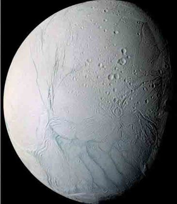 11ª - Os cientistas anunciaram este ano que encontraram fósforo no oceano da sexta maior lua de Saturno, Enceladus. Juntamente com o carbono, hidrogênio, nitrogênio, oxigênio e enxofre, esse sexto elemento é essencial para a manutenção da vida.