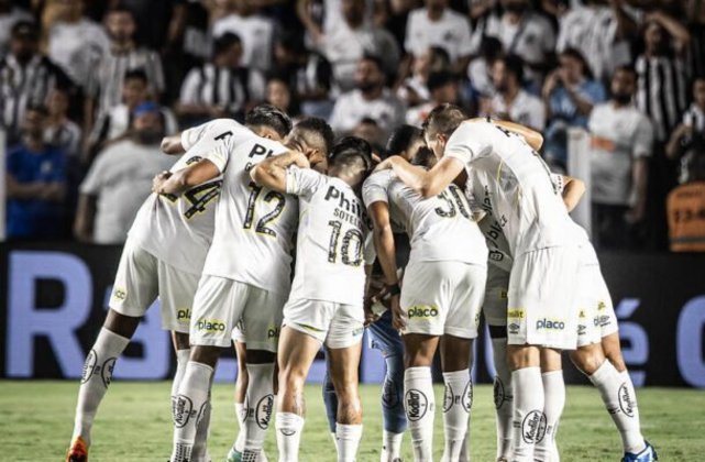 12ª colocação: Santos (11.096 pontos) - O Peixe teve um ano desastroso e foi rebaixado pela primeira vez para a Série B nacional. - Foto: Raul Baretta/Santos FC