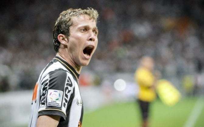 12º lugar - Bernard: do Atlético Mineiro para o Shakhtar Donetsk-UCR, por 25 milhões de euros.