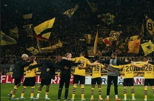 12º lugar - Borussia Dortmund, da Alemanha: 1,751 bilhão de euros (cerca de R$ 9,4 bilhões na cotação atual) - Foto: v