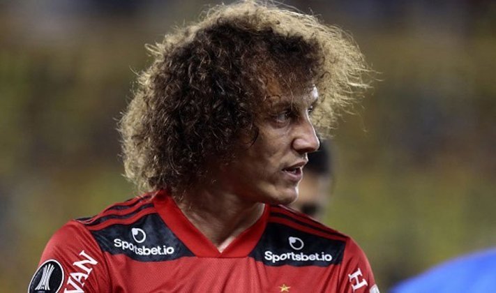 12° lugar: David Luiz (zagueiro - 34 anos - Flamengo): queda de 3 milhões de euros (R$ 19,4 milhões) / valor de mercado atual: 3 milhões de euros (R$ 19,4 milhões)