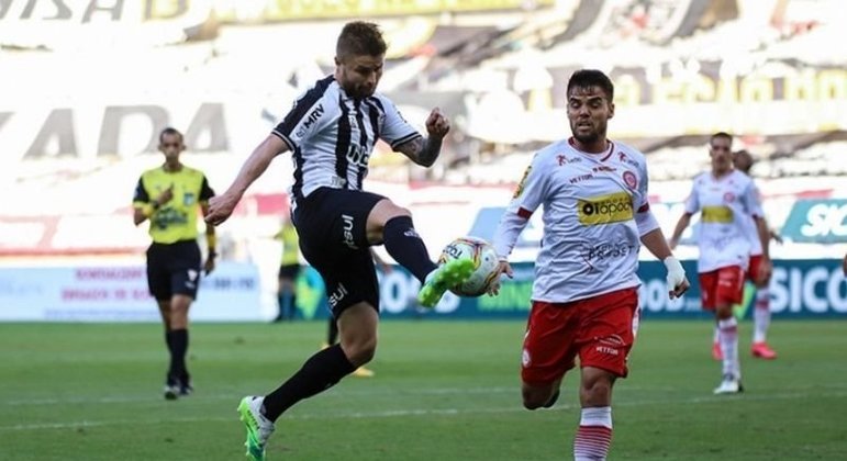 13° - Eduardo Sasha (29 anos): Atacante - Valor de mercado: 3,2 milhões de euros (R$ 20,4 milhões) - Contrato até julho de 2024.