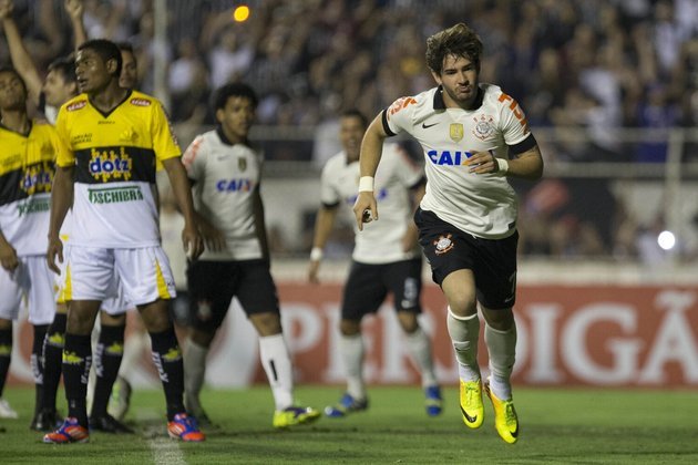 13º lugar - Alexandre Pato (Milan para o Corinthians): R$ 40,5 milhões