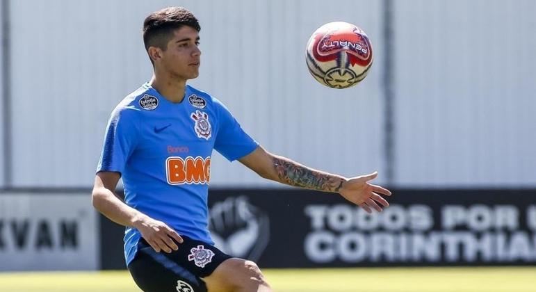 13° lugar: Ângelo Araos (meia - 24 anos - Corinthians): queda de 3 milhões de euros (R$ 19,4 milhões) / valor de mercado atual: 2 milhões de euros (R$ 12,9 milhões)
