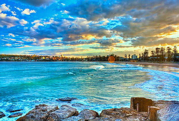 13 - Manly Beach — Austrália - Fica ao norte de Sydney, localizada em Manly, um subúrbio de Sydney, no estado de New South Wales.