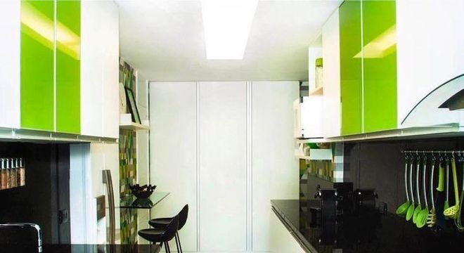 13750 Cozinhas Pequenas decorada-verde-e-branca