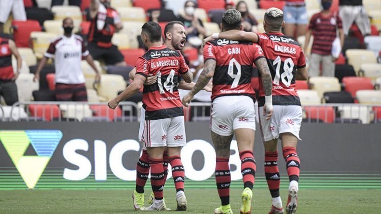 14º - Flamengo 2 x 4 Athletico-PR - 23ª rodada - Estádio: Maracanã -  Público: 7.715