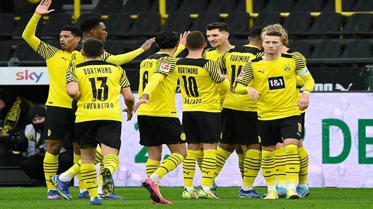 14º lugar: Borussia Dortmund (Alemanha) - porcentagem de brasileiros que declararam torcida ao Borussia Dortmund em 2020: 1% - porcentagem de brasileiros que declararam torcida ao Borussia Dortmund em 2021: 1%.