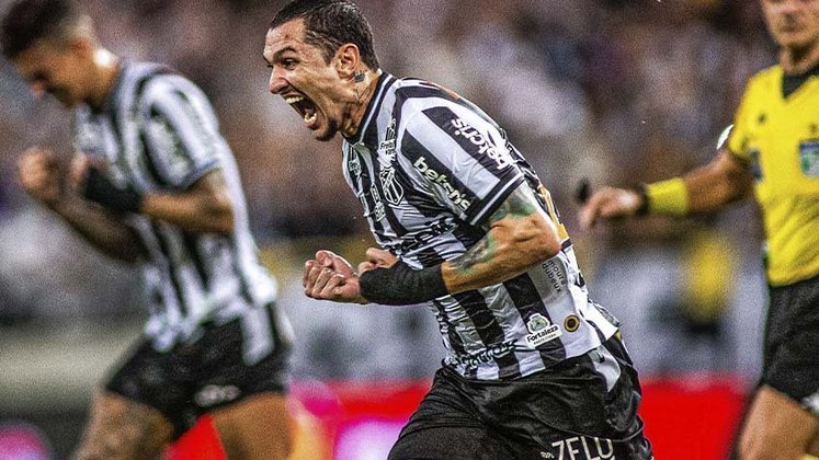 14º lugar: CEARÁ (31 pontos) - 26 jogos - Libertadores: 1.1% / Sul-Americana: 45.2% / Rebaixamento: 7.8%