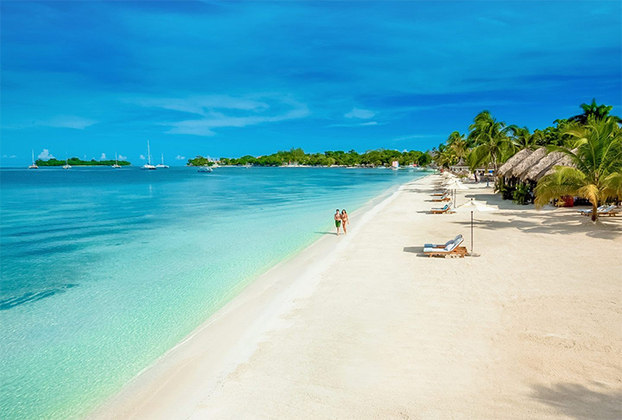 14 - Seven Mile Beach — Caribe - Fica nas Ilhas Cayman, território britânico ultramarino.  