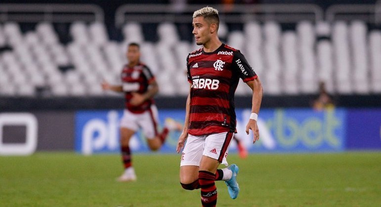 Confira os cinco jogadores do Flamengo com maior valor de mercado