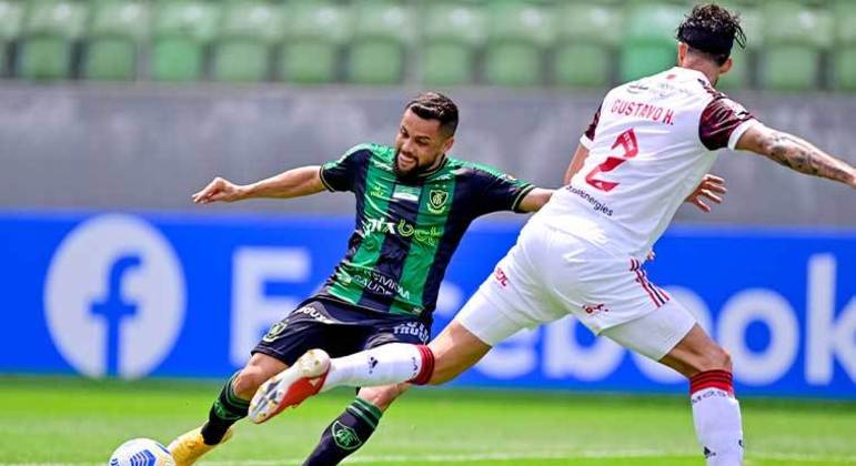 15° colocado - AMÉRICA-MG (24 pontos) - 22 jogos - Título: 0,002% - G6: 2,4% - Rebaixamento: 32,2%