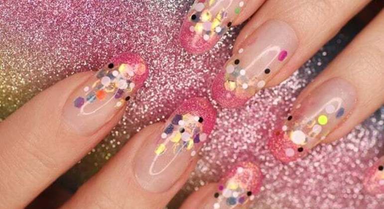 Unhas decoradas transparentes: Inspire-se com 15 ideias incríveis! -  Cidades - R7 Momento MT