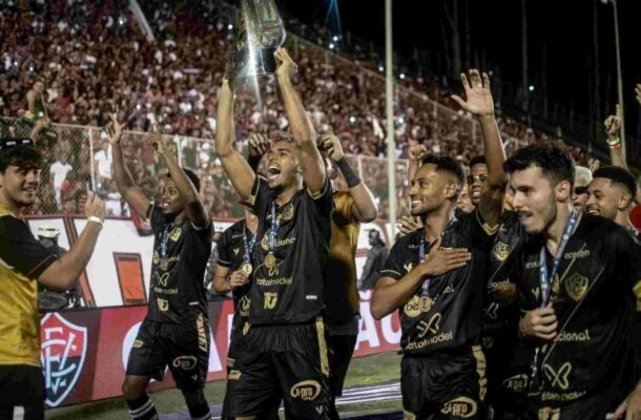 15º lugar: Vitória-BA - O atual campeão da Série B tem acordo até 2024 com a Betstat (casa de apostas) de R$ 7 milhões por ano - Foto: Divulgação/Vitória