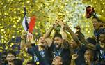 Soccer Football - World Cup - Final - France v Croatia - Luzhniki Stadium, Moscow, Russia - July 15, 2018 France's Olivier Giroud lifts the trophy as they celebrate winning the World Cup REUTERS/Dylan Martinez TPX IMAGES OF THE DAY






