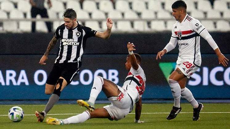 16º lugar: Botafogo 2 x 1 São Paulo (Estádio Nilton Santos) – Público pagante: 10.618.