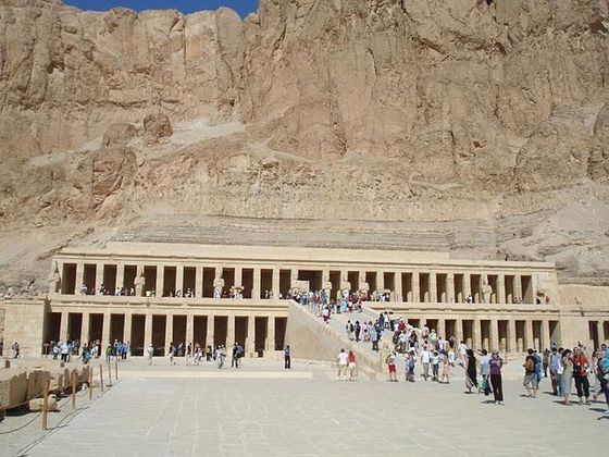 16º Lugar - Luxor (Egito) - A cidade (que no passado se chamava Tebas) foi onde os faraós governavam. Lá ficam os templos de Luxor e de Karnak, o Vale dos Reis e Vale das Rainhas. Não é conhecida por ser o maior museu a céu aberto do mundo por acaso. E é impossível não visitá-la (fica a 600km do Cairo).