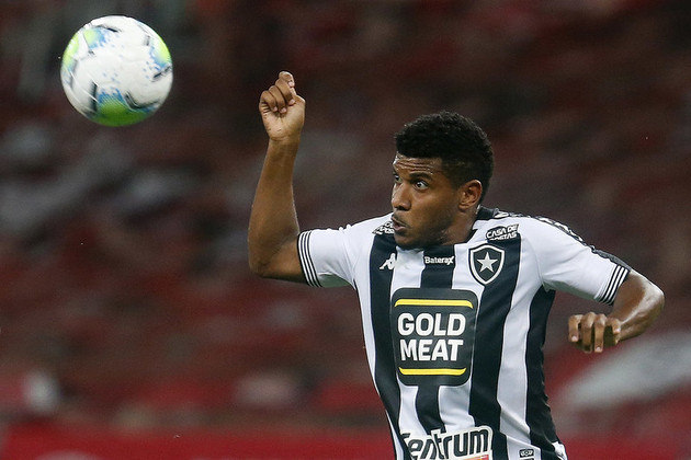 17º - Botafogo: 13 pontos - duas vitórias - sete empates - oito derrotas - 15 gols feitos - 28 gols sofridos.