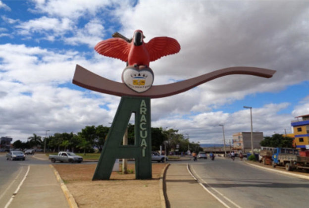 19 de novembro: Enquanto isso, no Brasil, a cidade de Araçuaí, em Minas Gerais, registrou a maior temperatura da história do país, ao chegar aos 44,8°C.