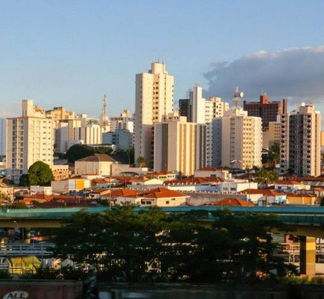 19º lugar - Catanduva (SP) - 8,4 mortes a cada 100 mil habitantes - Fica a 60 km de São José do Rio Preto e 384 km de São Paulo, a 503m de altitude. Tem cerca de 123 mil habitantes.