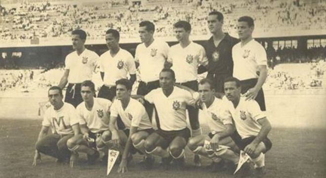 1959 - Barcelona-ESP 3 x 5 Corinthians - Em excurso na Europa, o Timo enfrentou o Barcelona, campeo da Liga e da Copa do Rei. Porm, o Timo no se intimidou e venceu de virada. Tite (2), Luizinho, Bataglia e ndio marcaram para o Alvinegro. Em quatro jogos, o Corinthians nunca perdeu para o Bara: so quatro vitrias do Alvinegro.