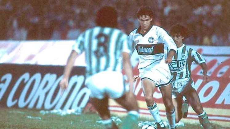 1990 - Raúl Amarilla (Olímpia) / 2º lugar: Rubén da Silva (River Plate); 3º lugar: Leonel Álvarez e René Higuita (Atlético Nacional)