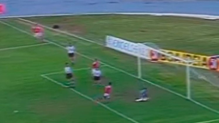 1997: estreia na primeira fase (todos contra todos) – Corinthians 1 x 3 Internacional – Pacaembu (Corinthians terminou em 17º no geral, eliminado na primeira fase)