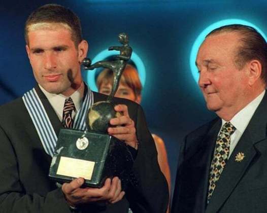 1998 - Martin Palermo (Boca Juniors) / 2º lugar: Carlos Gamarra (Corinthians); 3º lugar: José Luis Chilavert (Vélez Sársfield)
