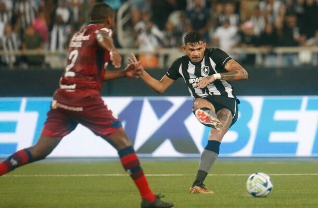 2) TIQUINHO - 54 jogos - MÉDIA: 6,60 - Foto: Vitor Silva/Botafogo