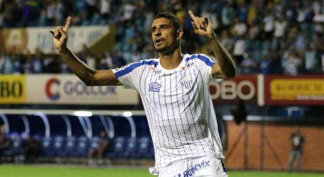 20) Avaí - 14,40 milhões de euros (R$ 60,64 milhões)