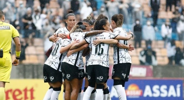 20° - CORINTHIANS FEMININO: 375 mil interações