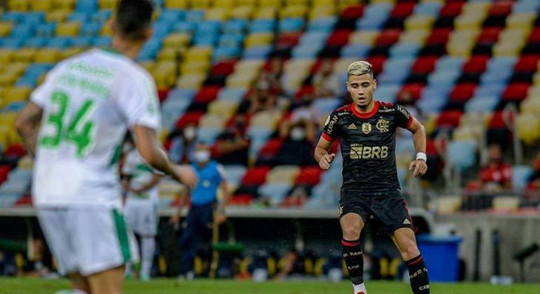 20° lugar: Andreas Pereira (meia - 25 anos - Flamengo): queda de 2 milhões de euros (R$ 12,9 milhões) / valor de mercado atual: 8 milhões de euros (R$ 51,7 milhões)