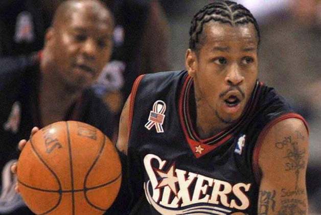 2000/2001 - Allen Iverson: ala-armador (Estados Unidos) / Time: Philadelphia 76ers (vice-campeão da NBA) - Campeão da NBA: Los Angeles Lakers.